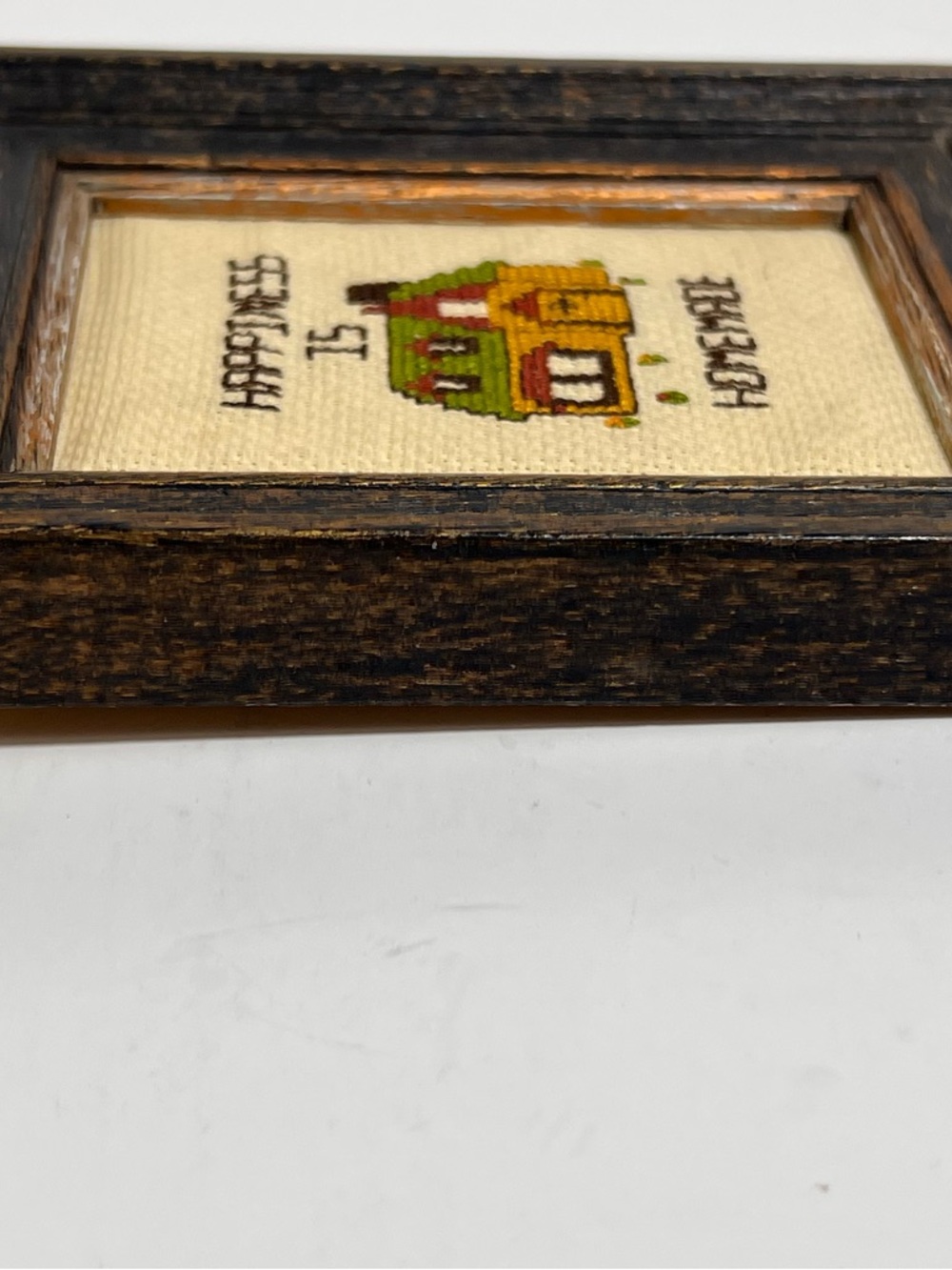 VTG Mini Framed Cross-Stitch Small House Happiness Is Homemade - Picture 6 of 11